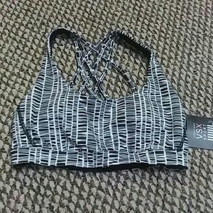 NWT Victoria's Secret VSX sports bra